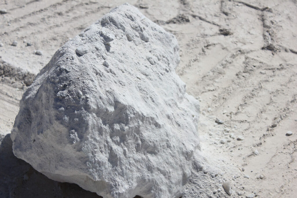 Talc Minerali: Xüsusiyyətləri və Ümumi İstifadələri