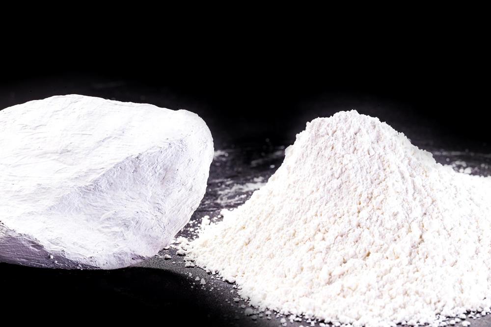 Kaolin Gili: Xüsusiyyətləri, Emalı və Sənayedə İstifadə Sahələri